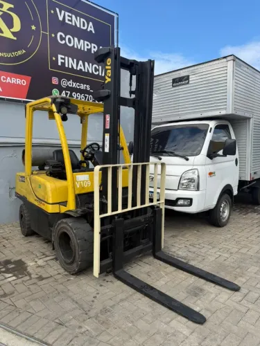 Empilhadeira Hyster 60FT Ano 2006