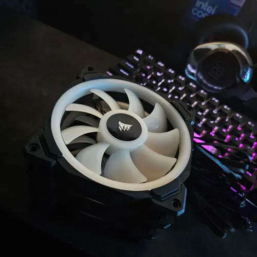 3x Fan Corsair LL120 RGB (Semi-novas)