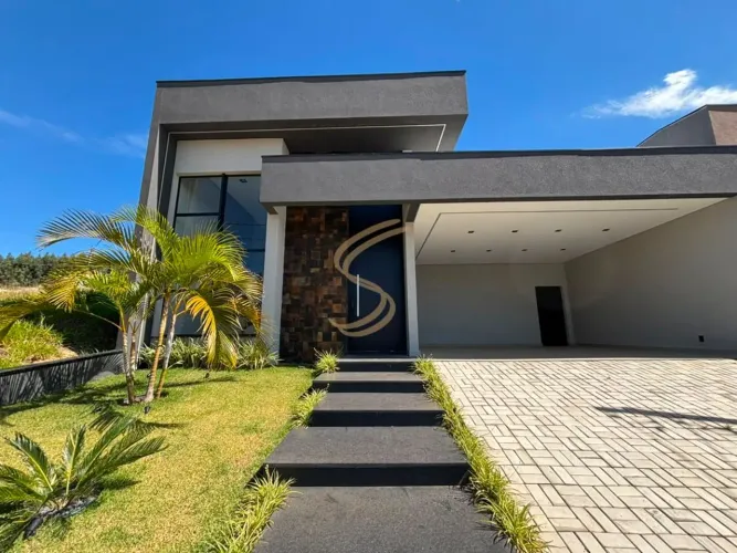 Casa Térrea de Alto Padrão à Venda no Condomínio Euroville II