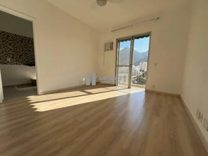 Apartamento em Vila Isabel - Rua Barao de Cotegipe - 75 m2 - 2 Quartos - Varanda - Depende