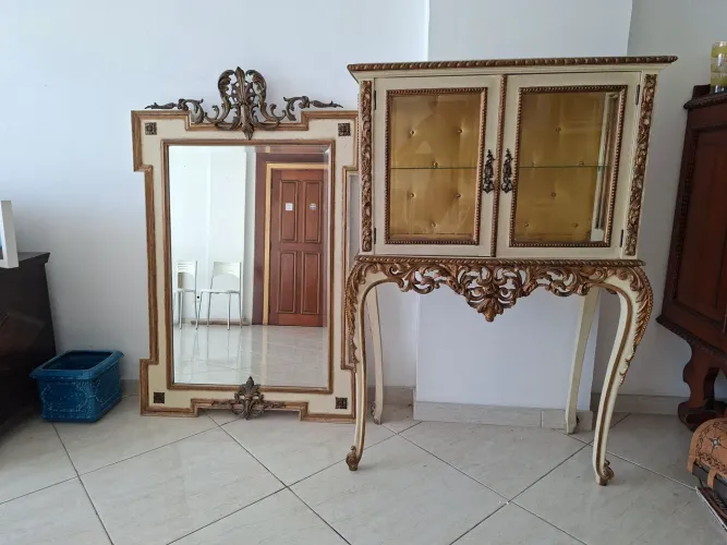 Espelho e vitrine Portuguesa