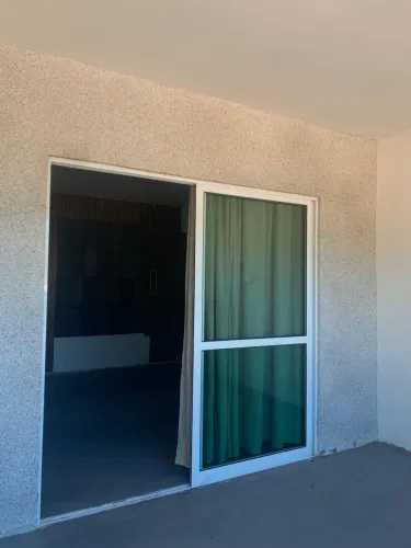 Vendo porta de vidro , para quartos ,varanda, e sala