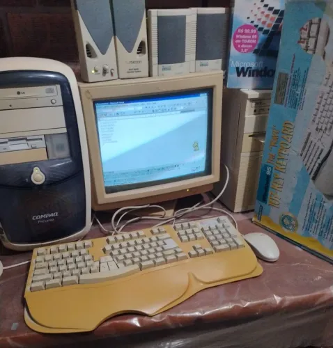 Teclado windows 95 na Caixa. RELIQUIA