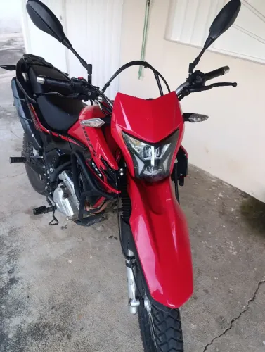 Vendo SHINERAY SHI 175 EFI Super conversada.