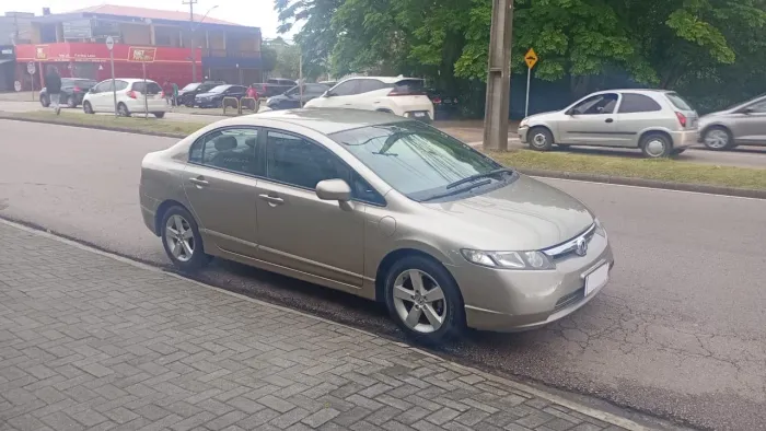 Honda Civic Sedan LXS 1.8/1.8 Flex 16V Aut. 4P 2008