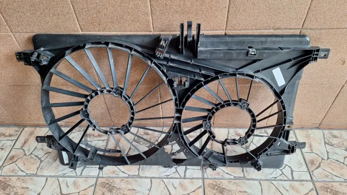 DEFLETOR DO ELETROVENTILADOR RENAULT MASTER