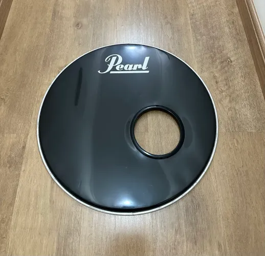 Pele de Bumbo Pearl Preta 22 polegadas