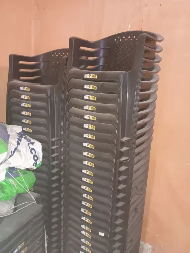 Mesa e cadeiras