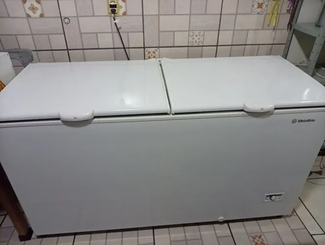 Freezer metalfrio 546 litros
