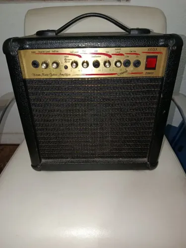 Amp. Warm Music 108 D.R - Semi-novo.