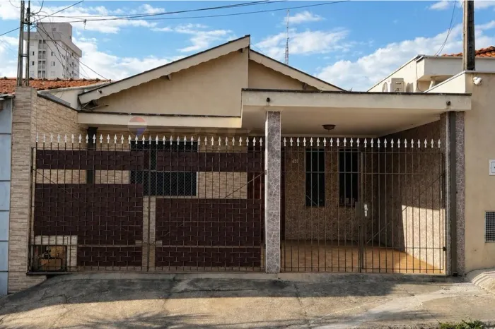 Casa para Locação no São Dimas | 2 Dormitórios, 2 Vagas e Excelente Localização