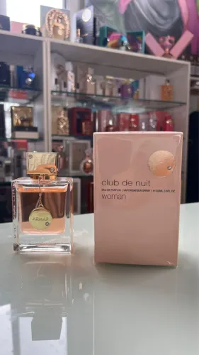 Club de Nuit Woman - Club de Nuit Woman