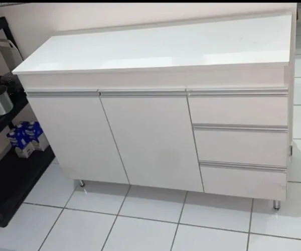 Balcão multiuso 