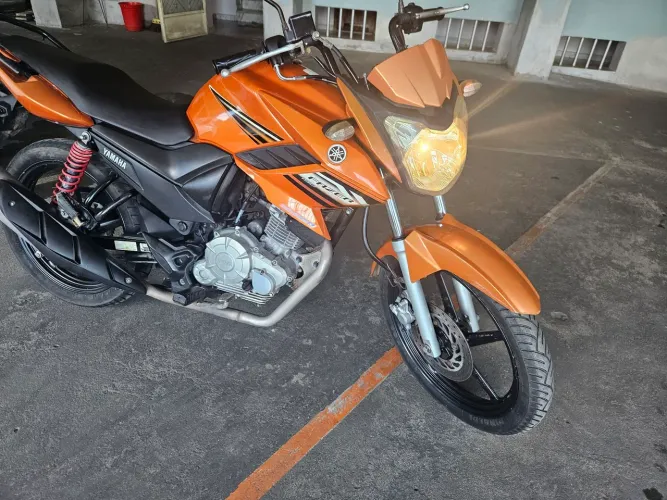 Fazer 150 SED - Laranja/