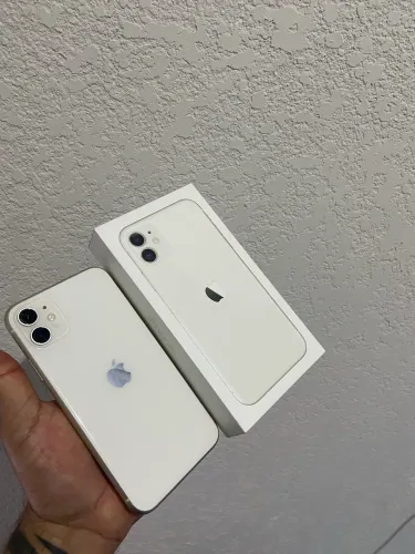 iPhone 11 branco (64gb) Original completo