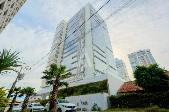 Apartamento com 3 suítes à venda no bairro Itacolomi em Balneário Piçarras-SC por R$ 4.000