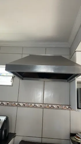 Coifa Industrial com exaustor e chaminé para fogão 4 bocas