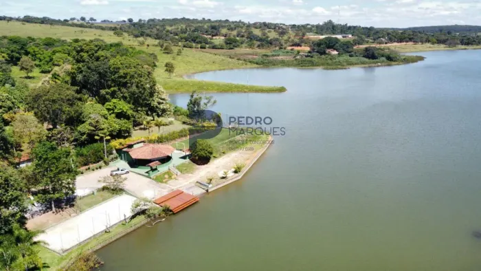 Casa em Condomínio para Venda em Sete Lagoas, Quintas do Lago I, 3 dormitórios, 1 banheiro