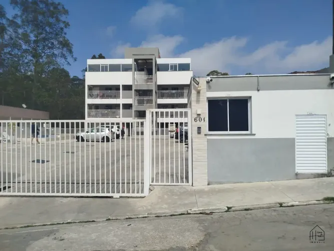 Apartamento com Terraço no Jardim Santa Paula Cotia | 2 Quartos | Condomínio com Piscina