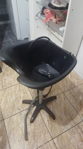 Lavatório e produtos de Salão lacrados, nunca usados