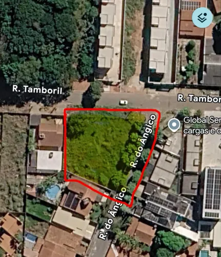 Área de 947 m2, Localizado Rua Tamboril quadra 134 lote 54 Santa Genoveva, nesta capital.