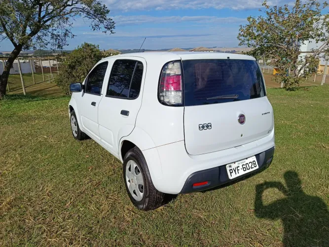 Fiat Uno Attractive 1.0 EVO Fire Flex 8V 5P 2016