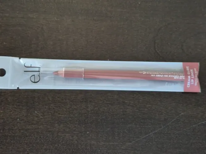 Deliniador Lábios. Cream Glide Lip Liner. E.l.f. Peachy Pink