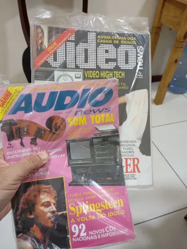 2 revistas lacradas vídeo news e áudio news