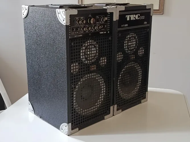 Caixas Acústica Amplificada Uma Ativa e Outra Passiva 1000W PMPO Impecável