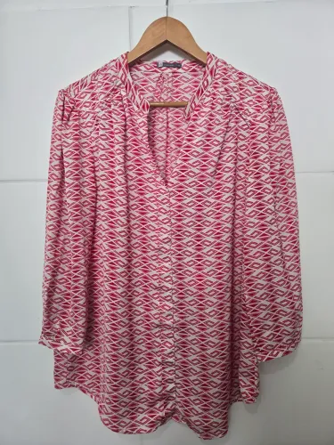 Camisa soltinha tam 42