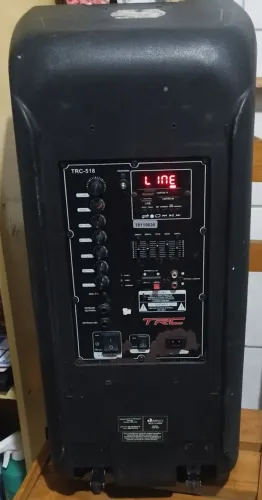 Caixa amplificada TRC 518