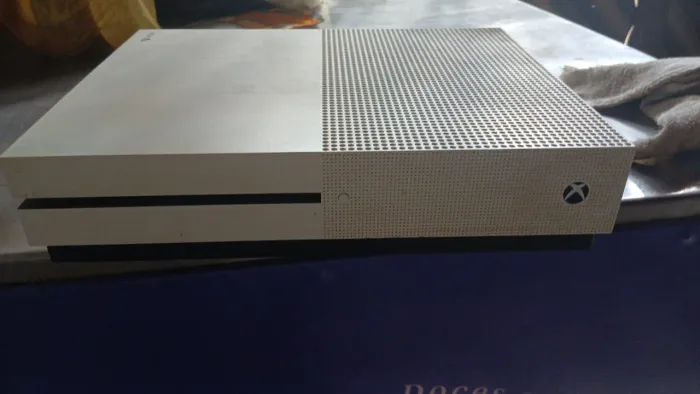 Vendo Xbox One para retirada de peças