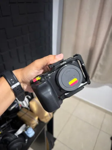 Câmera Sony ZVe10