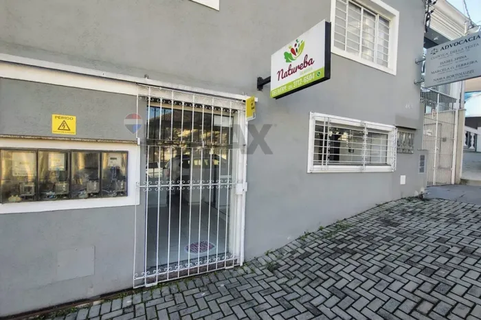 Aluga-se ponto comercial no centro de Poços de Caldas