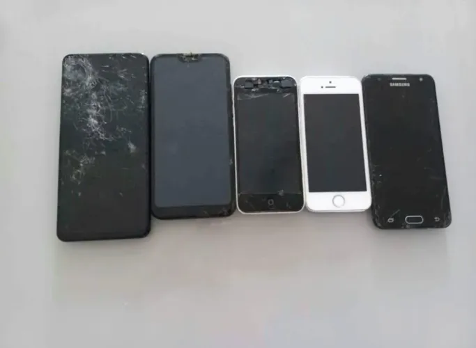 Celulares tela quebrada
