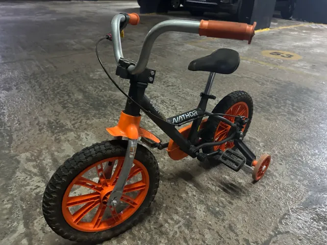 Bicicleta Infantil Nathor First Aro 14 com Rodinhas Ajustáveis - Excelente Estado