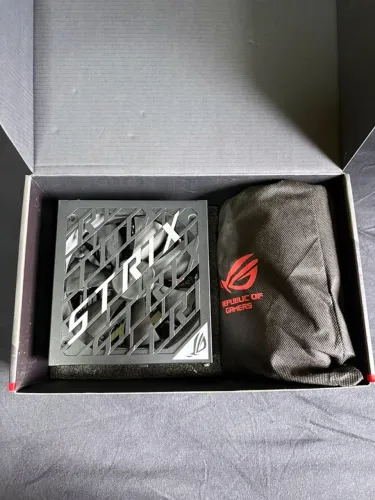 Fonte ASUS ROG Strix 1200W 80 Plus Platinum ATX 3.1 Full Modular - Impecável - Faço Envio