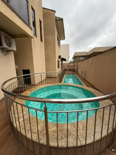 Sobrado com 5 quartos em condomínio mirante do lago