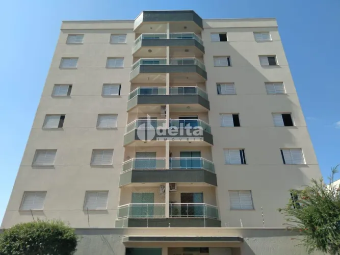 Apartamento com 3 quartos com armários sendo 1 suíte disponível para venda no bairro Santa