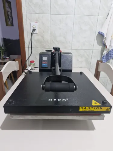  Prensa térmica digital DEKO Semi Nova, 38x38cm, 1800W, 220V