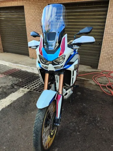 Africa Twin adventure Sport DCT 2022 automática procedente de leilão 
