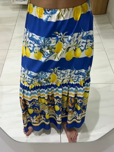 Saia azul estampa limão 