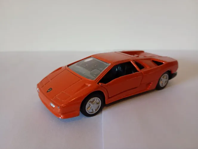 Motor Max - Miniatura Lamborghini Diablo 