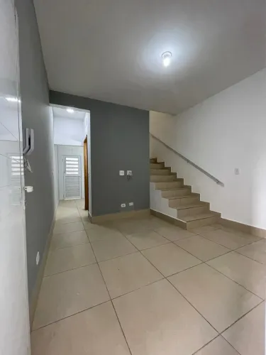Sobrado com 2 quartos em Condomínio Fechado - Ao lado Metrô Capão Redondo
