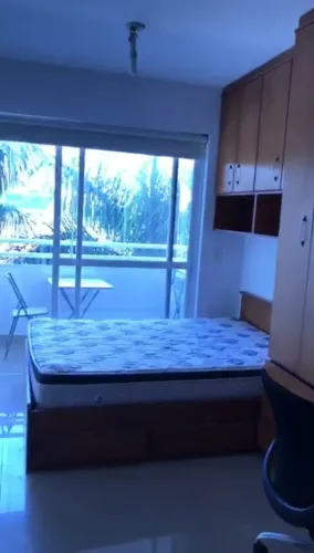 Imóvel para aluguel tem 30 metros quadrados com 1 quarto em Granja Viana - Cotia - SP