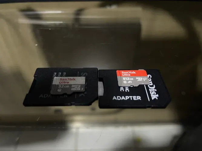 Vendo combo cartão micro Sd 512 gb (extreme Pro) mais cartão Micro Sd ultra 32 gb