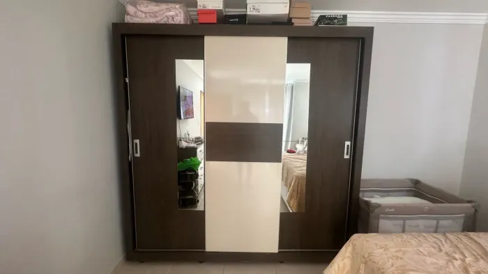 Guarda Roupa Casal 3 portas c/ Espelho