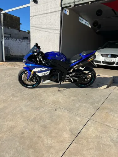 R1 1000cc 2012