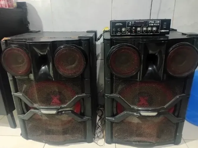 Caixa de som e amplificador
