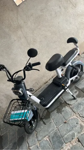 Vendo scooter elétrica